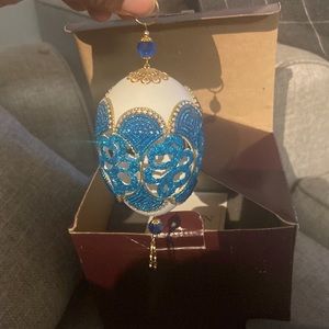 Faberge egg The Lava Egg scultpted by Dan Skinner Wailuki, Hawaii